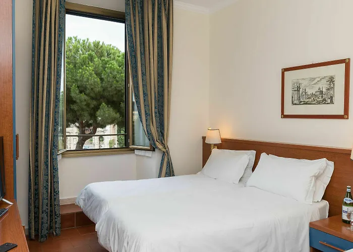 Shg Portamaggiore 3* Roma